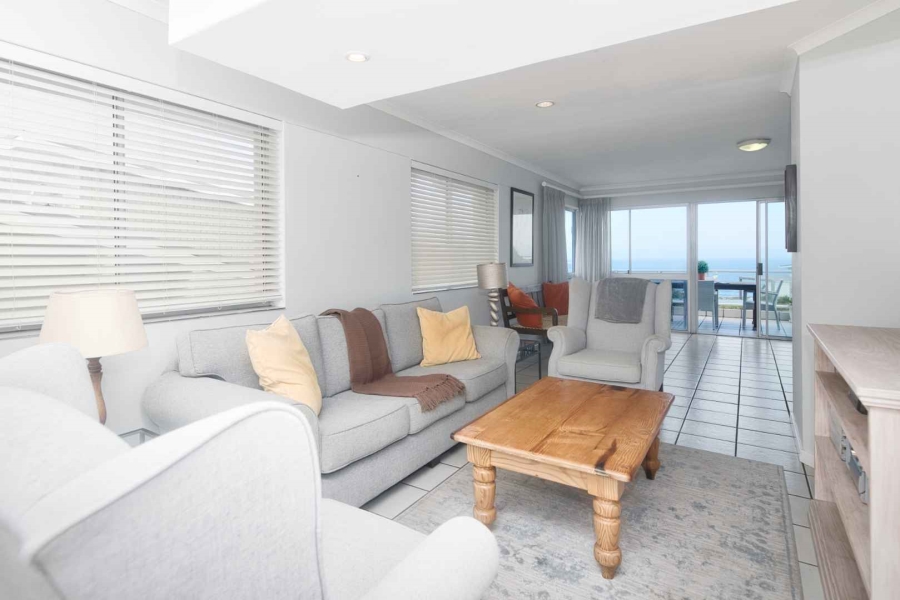 4 Bedroom Property for Sale in Voelklip Western Cape